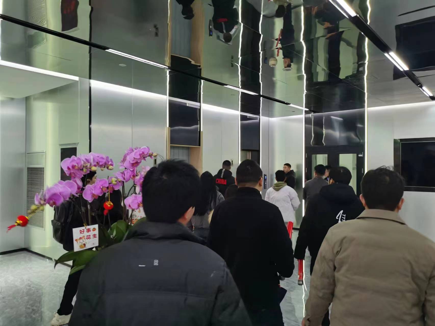 上海邁維動(dòng)漫科技有限公司喜迎新年喬遷之喜：立足新起點(diǎn)，開(kāi)啟新征程！(圖4)